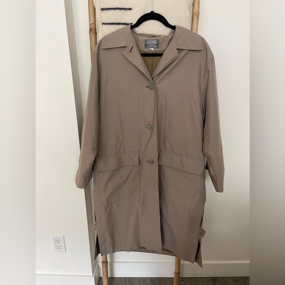 Vintage Eaton Trench coat - Picture 1 of 6